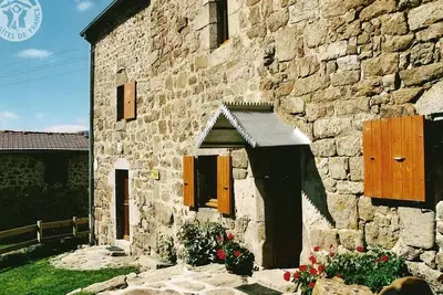Image de Gîte Authentique en Campagne avec Cheminée, Wifi, Terrasse et Jardin, Près du Ski et Vtt