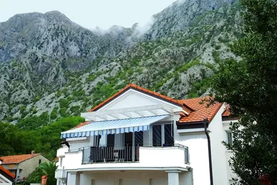 Image de Grand Penthouse à Ljuta, Kotor, surplombant la baie