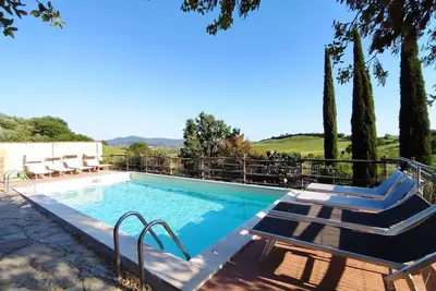 Image de Maison de vacances privée avec Wifi, climatisation, piscine privée, Tv, patio, vue panoramique