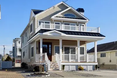 Image de Belle maison South End pour faire des souvenirs de bord de mer!