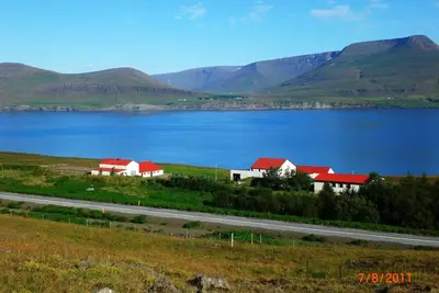 Image de Kúludalsá, une belle ferme près du bord de mer à Hvalfjordur