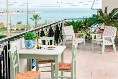 Image de Unique appartement avec vue sur la mer