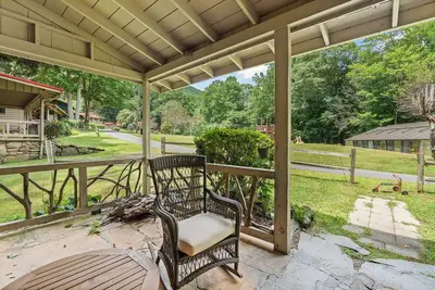 Image de Mountain Joy Cottage # 9 # Br cabane en rondins