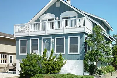 Image de 5 chambres, 3 salles de bain est spacieuse et confortable