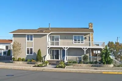 Image de Beachblock spacieuse maison avec 4 chambres et 2. 5 salles de bains