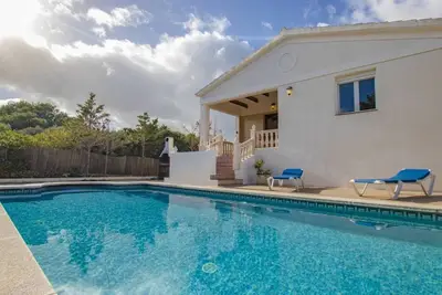 Image de Magnifique Villa, située à Port d'Addaia, au nord de la belle île de Minorque.