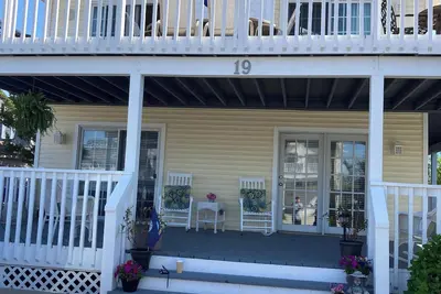 Image de Situé à quelques pas de la plage. Grands Vues De L'Ocean depuis le salon et le grand pontage au deuxième étage.