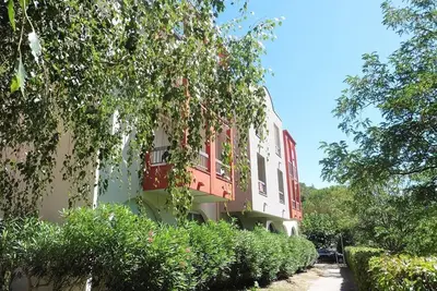 Image de Petit studio avec balcon, plein sud, à 650m des Thermes de Lamalou, animaux acceptés, parking gratuit.