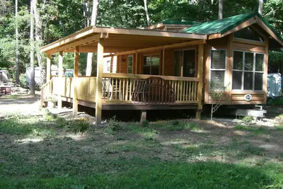 Image de \"Camp Butternut\" - dans les bois