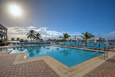Image de Oceanfront Oasis - Deux chambres Aparthotel, pour 6 personnes