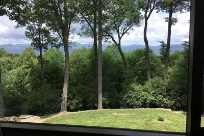 Image de Retraite D'Acorn: Majestic Mountain Vues À 15 Minutes De Brevard