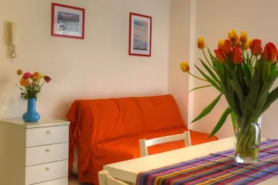 Image de Intérieur 3 - Appartement de deux pièces à 50 m. de la mer, accessible aux fauteuils roulants