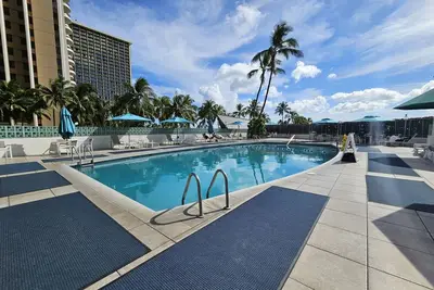 Image de Great Yacht View à l'hôtel Ilikai! Unité rénovée avec une chambre juste pour vous!