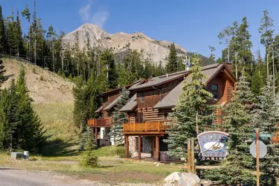 Image de Powder Ridge Cabin Red Cloud 1b