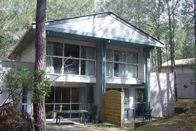 Image de Villa 7 personnes -  piscine partagée, proche océan, lac, golf, tennis.