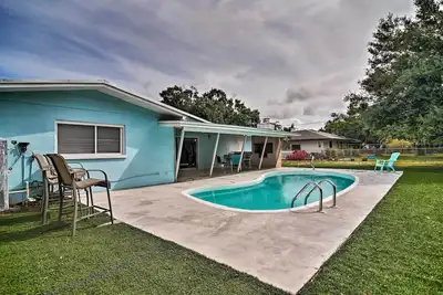 Image de Nouveau! Sarasota Home avec grande cour et accès à l'eau