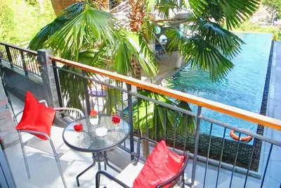 Image de Studio moderne avec vue sur la piscine à Patong