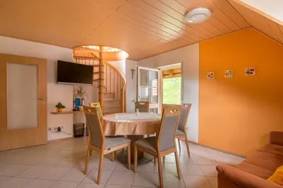 Image de Waldblick, 75qm, Balkon, 2 Schlafzimmer, max. 5 Personen