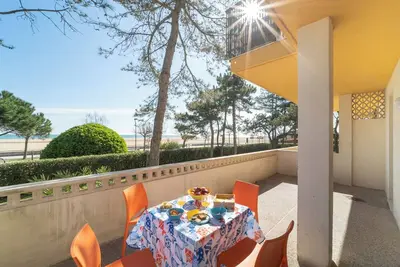 Image de Appartement de vacances avec climatisation et balcon