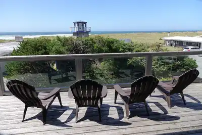 Image de Pelican Point: Escapade avec vue sur la mer à Manzanita (Mca n ° 200)