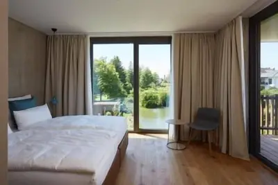 Image de Apartment über dem Wasser, 57qm, 1 Schlafzimmer, 1 Wohn-/Schlafzimmer, Loggia, max. 4 Personen