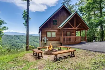 Image de Cabine privée avec vue sur la montagne incroyable, près de Dollywood! !