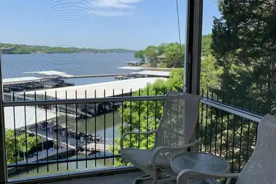 Image de 3 Br; 2 Ba; Harbor Towne Condo; Scenic Main Channel View - Profitez-en!