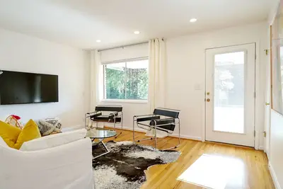 Image de Super Walkable 2 Bed, 1 Bath In Historic Grant Park