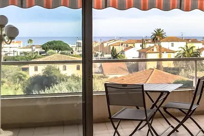 Image de Antibes - Grand Studio Lumineux, Vue Mer pour 4 pers