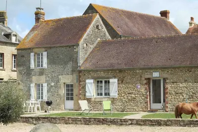 Image de Maison indépendante avec jardin, haras et équipements tout inclus