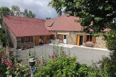 Image de Maison de charme avec jardin, nature, cheminée, WiFi, proche manoirs et rivières tortueuses