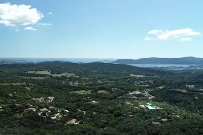 Image de Porto Vecchio, au calme de la montagne. . vue mer à 8 mn du centre