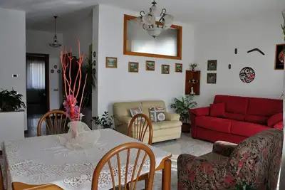 Image de Central lumineux et spacieux apt par la mer