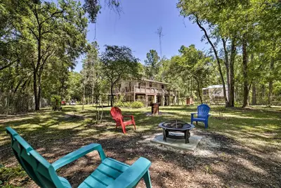 Image de Nouveau! 1. 5 acres O’Brien Home avec foyer - de River!