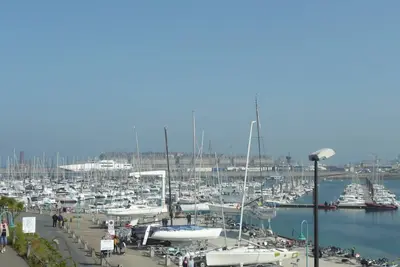 Image de Studio cabine 2 personnes, vue mer, St Malo, sur port de plaisance