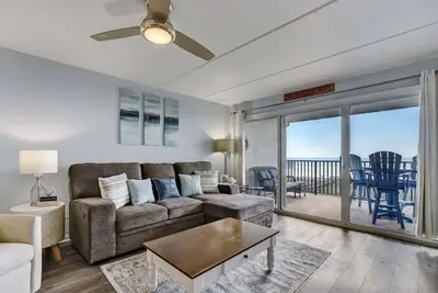Image de L'été est meilleur sur la plage récemment rénovée-2 lits king!