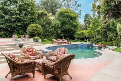 Image de Resort privé vivant dans les magnifiques domaines de Palos Verdes