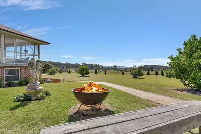Image de Noble Saule Homestead