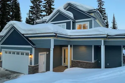Image de Vantage Ski in Ski Out Chalet haut de chaise Silverwoods à SilverStar Mountain