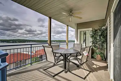 Image de Nouveau! Condo Waterfront Lake Ozark avec terrasse et piscines