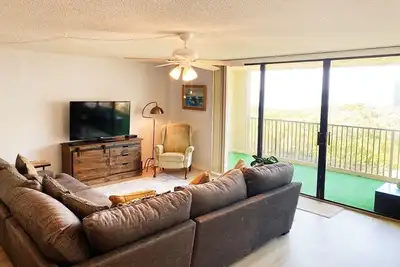 Image de Magnifique Vue Sur L'Ocean 2 Br / 2 Ba Condo Sur La Plage
