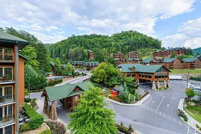 Image de Profitez de la 4ème du Smokies 2 Bdrm, 6 / 29-7 / 6, Waterpark inclus