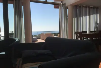 Image de Grande villa avec piscine, vue exceptionnelle
