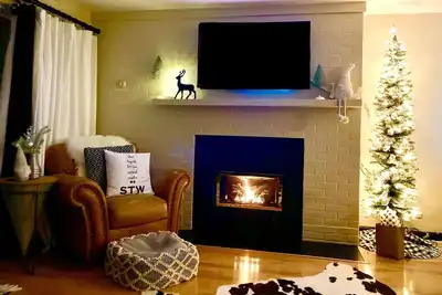 Image de 2 Br 2ba: 5 minutes Ă pied de Toll Rd! Vous pouvez skier Ă la maison! !