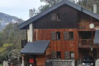 Image de Grand Chalet-Cœur des Pyrénées, Minim 15 Perso Spa/ Piscine chauffées 30 Degrés
