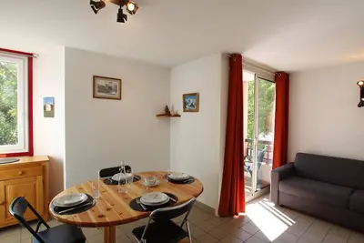 Image de 2 pièces, parking, balcon sud, proche télécabine - Briançon