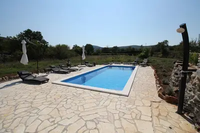 Image de Finca Dida avec piscine près de Split