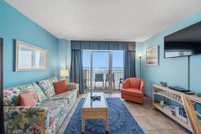 Image de Baywatch 838, Beautifully decorated 1 Br Ocean Front Condo with Indoor/Outdoor Pools, Lazy Rivers, Hot Tub and Kiddie Pool
