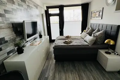 Image de Appartement exclusif avec vue sur la mer, sauna et piscine dans la maison, parc de vacances.