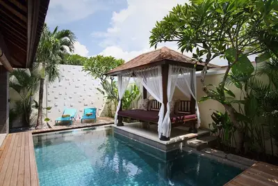 Image de Villa avec 1 chambre et piscine près de la plage de Finns Canggu